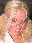 VIEW GALLERY chick